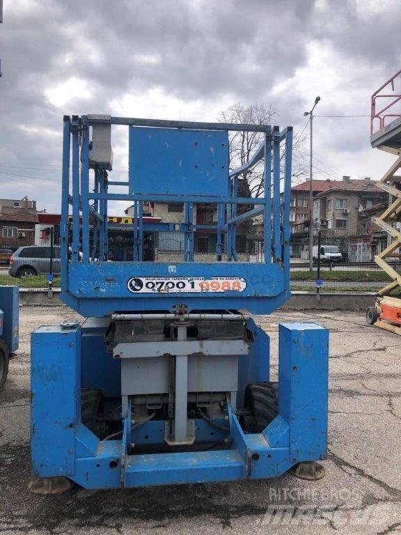 Genie 3268RT Žirkliniai keltuvai