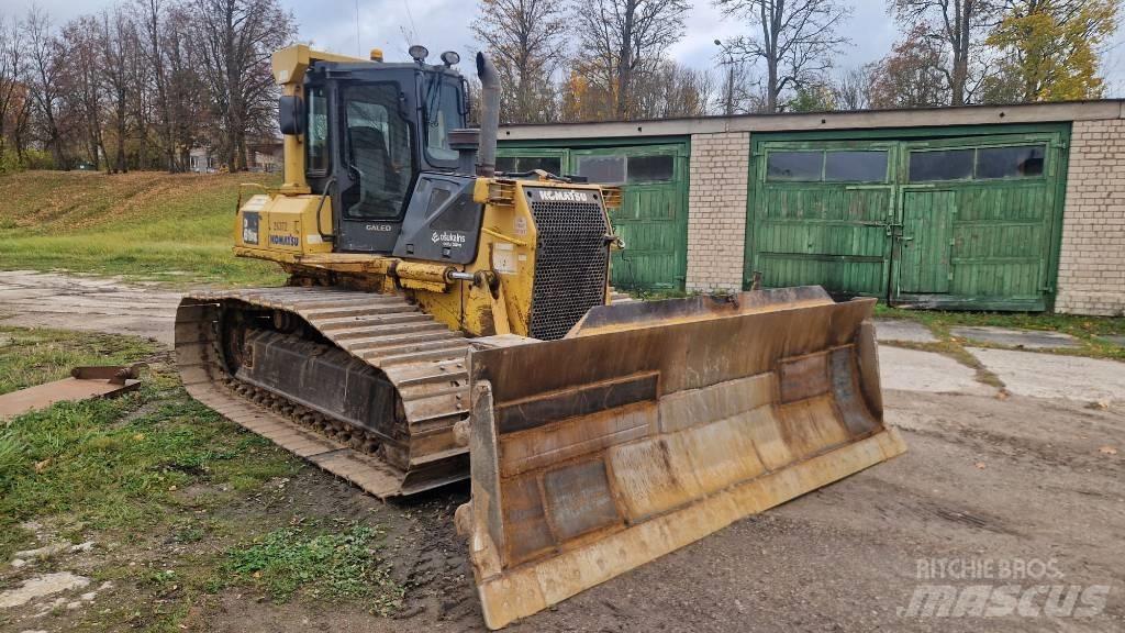 Komatsu D 61 PX-15 Vikšriniai buldozeriai