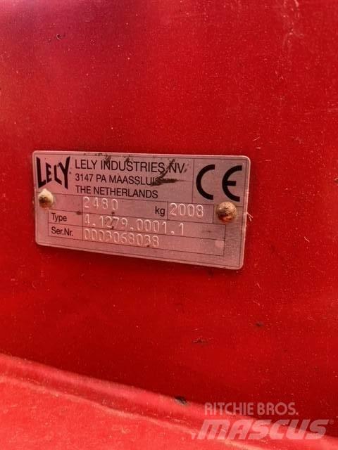 Lely 320 FC-900 MC Formuojančios žoliapjovės