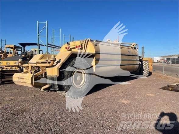 CAT 613C Vandens sunkvežimiai