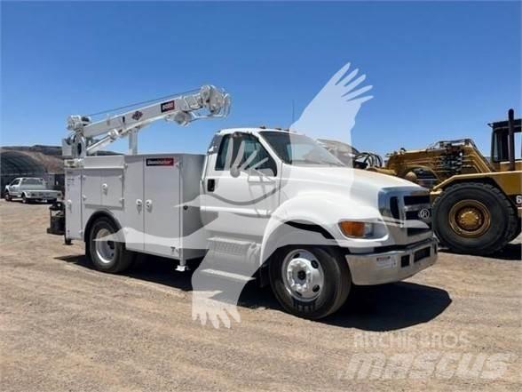 Ford F650 Statyba - Kita