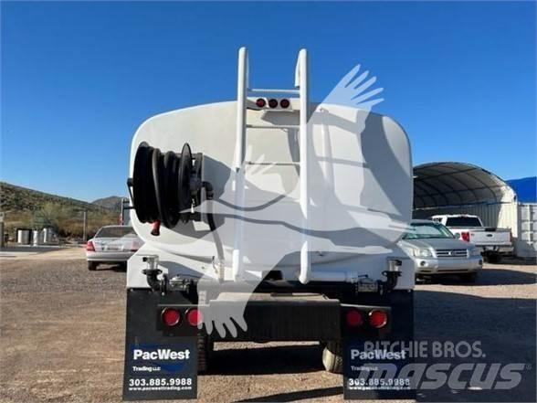 Ford F750 Automobilinės cisternos