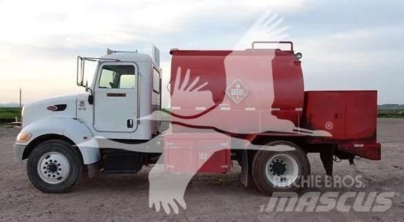 Peterbilt 335 Statyba - Kita