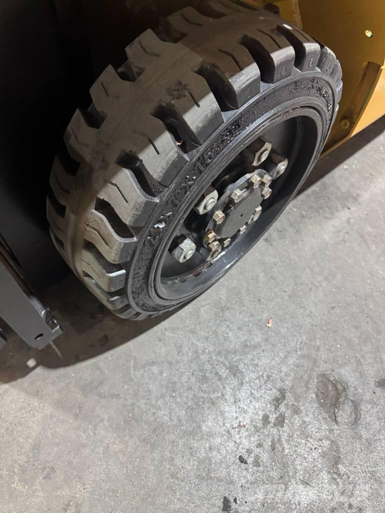 CAT FGC25N Šakiniai krautuvai - Kita