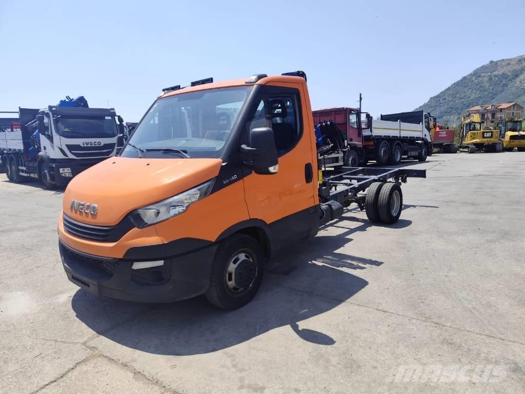 Iveco Daily 35-140 Automobiliniai kranai