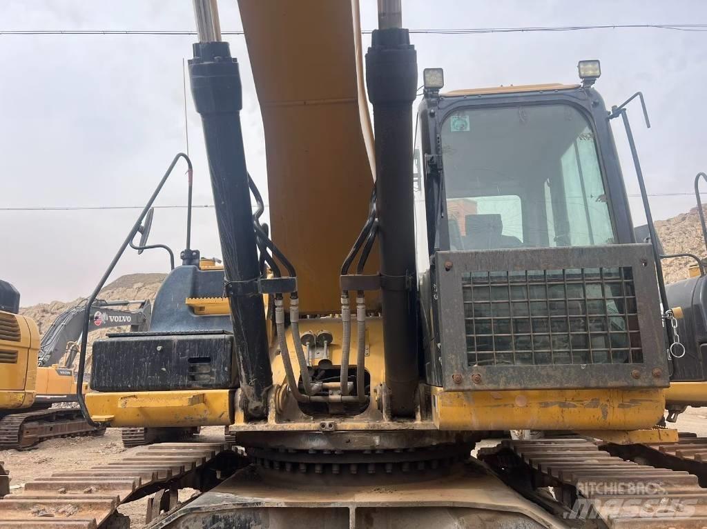 CAT 340 Vikšriniai ekskavatoriai