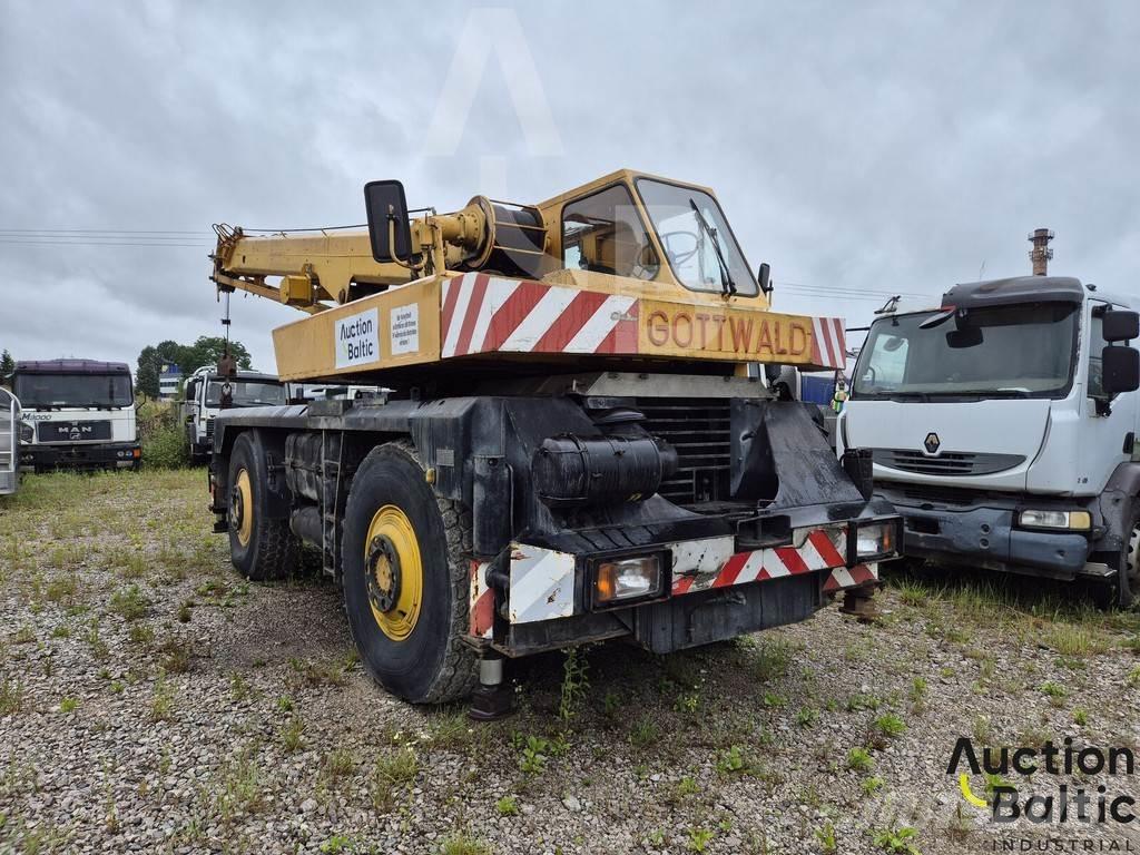 Gottwald AMK 46 Visureigiai kranai