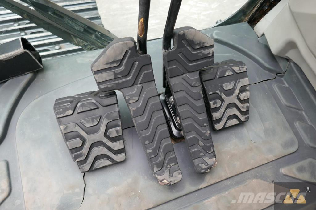 CAT 330FL Vikšriniai ekskavatoriai