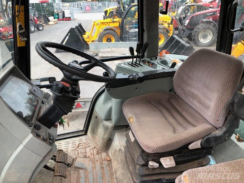 Massey Ferguson 8240 Traktoriai