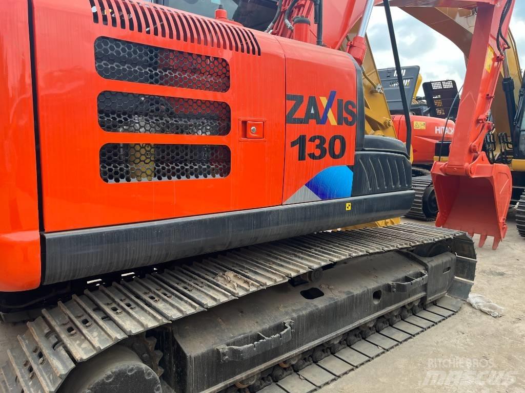 Hitachi 130-5 Vikšriniai ekskavatoriai