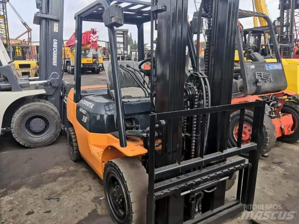 Toyota 3.5 ton Dyzeliniai krautuvai