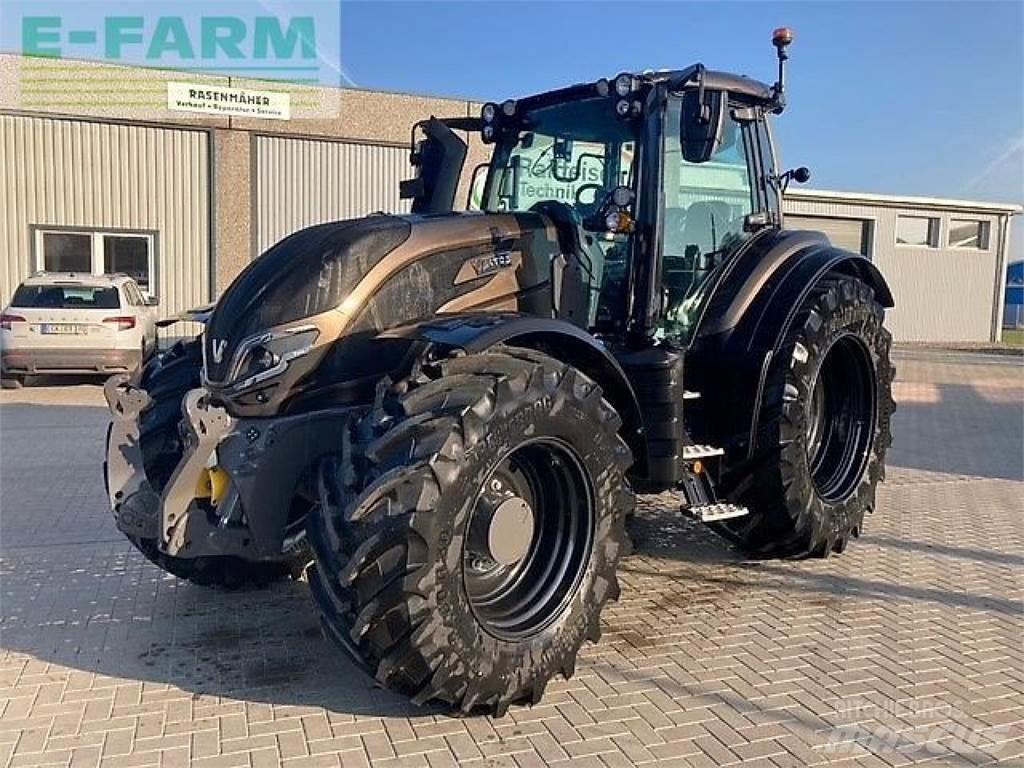 Valtra t215a Traktoriai
