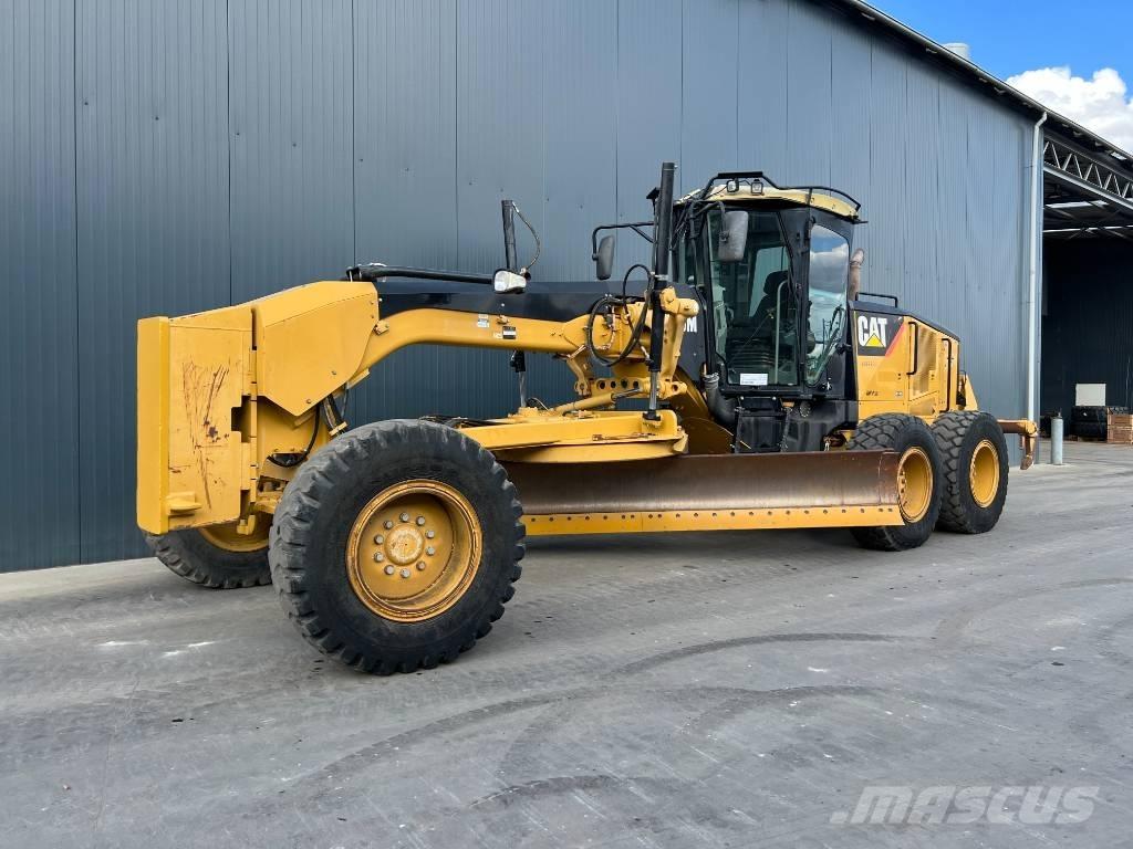 CAT 140M Greideriai