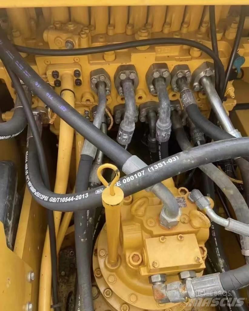 CAT 320 D Vikšriniai ekskavatoriai