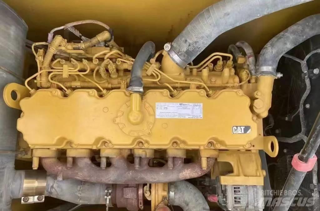 CAT 320 D Vikšriniai ekskavatoriai