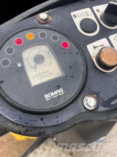Bomag BW 120 AD-4 Porinių būgnų volai