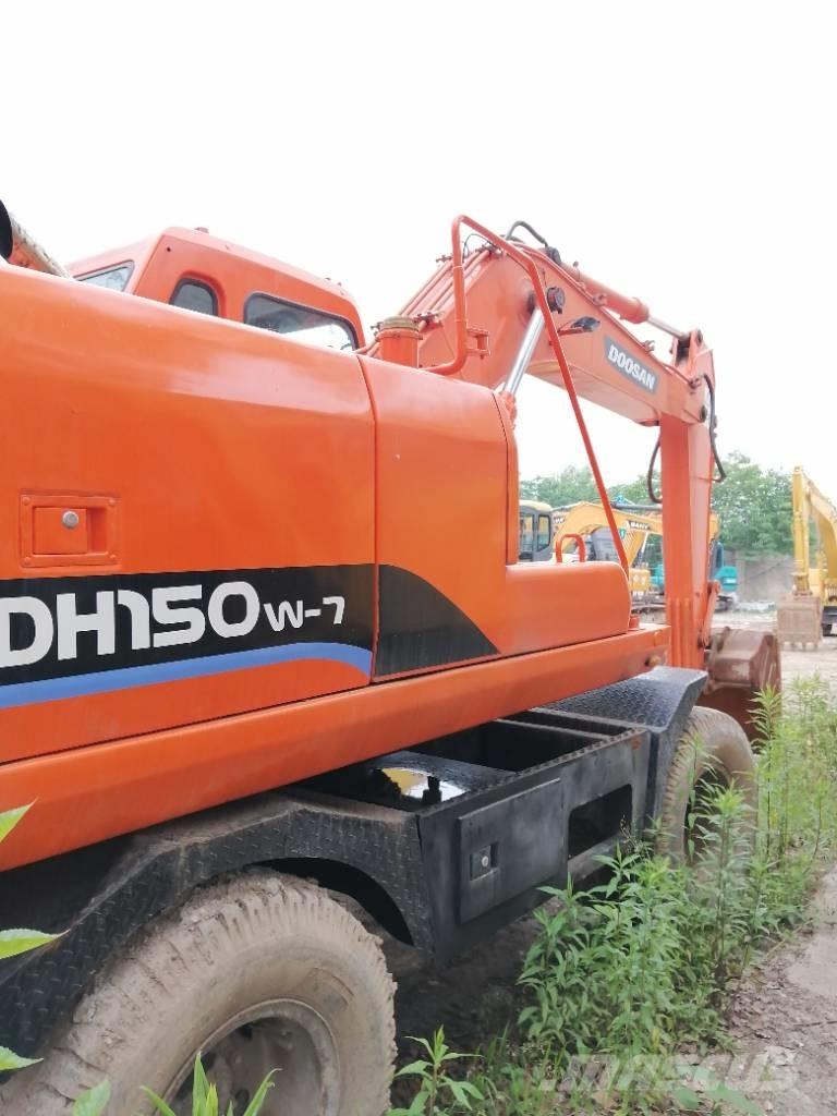 Doosan DH 150 W-7 Vikšriniai ekskavatoriai
