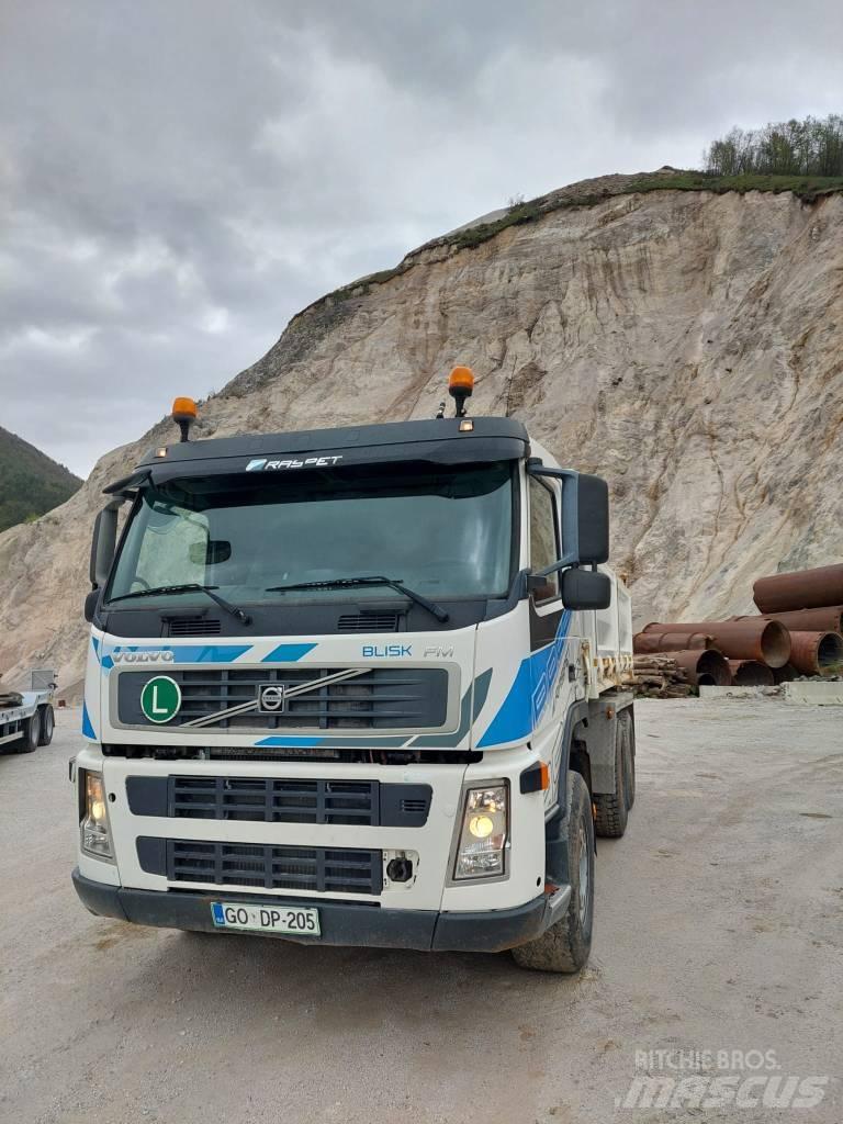 Volvo FM64 RB Savivarčių priekabų vilkikai