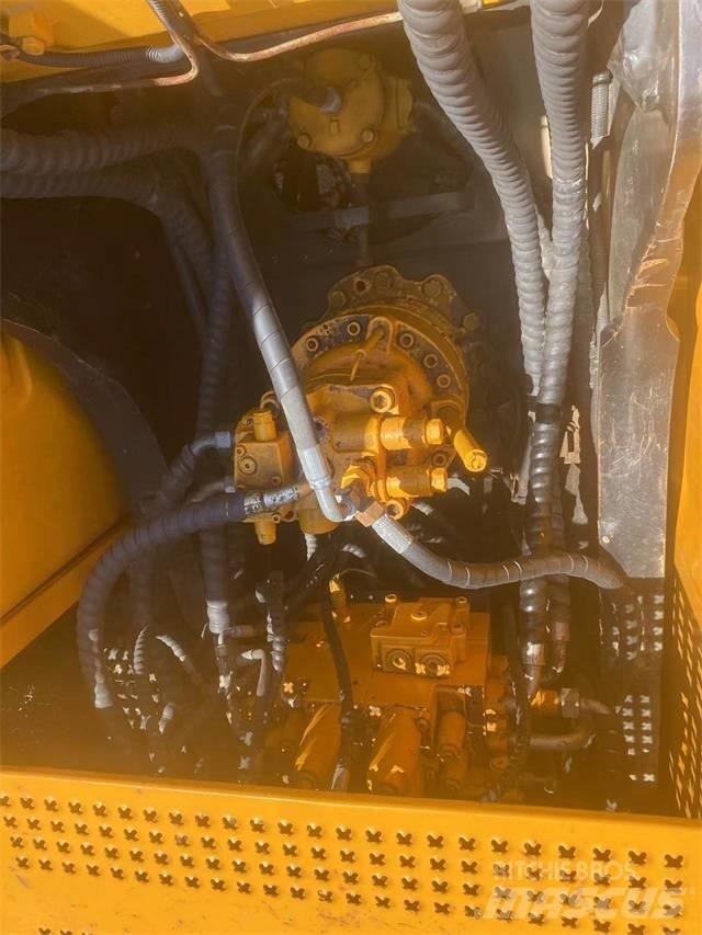 Sany SY215C Vikšriniai ekskavatoriai