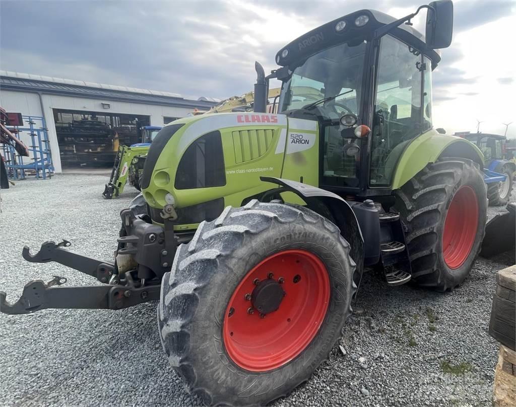 CLAAS Arion 520 Traktoriai