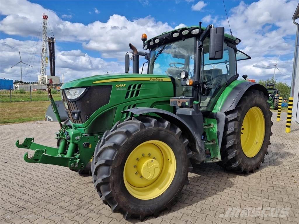 John Deere 6145R Traktoriai