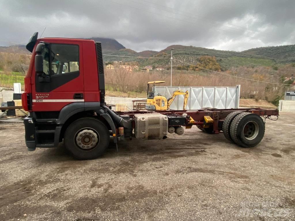 Iveco STRALIS 190S31 Autovežiai