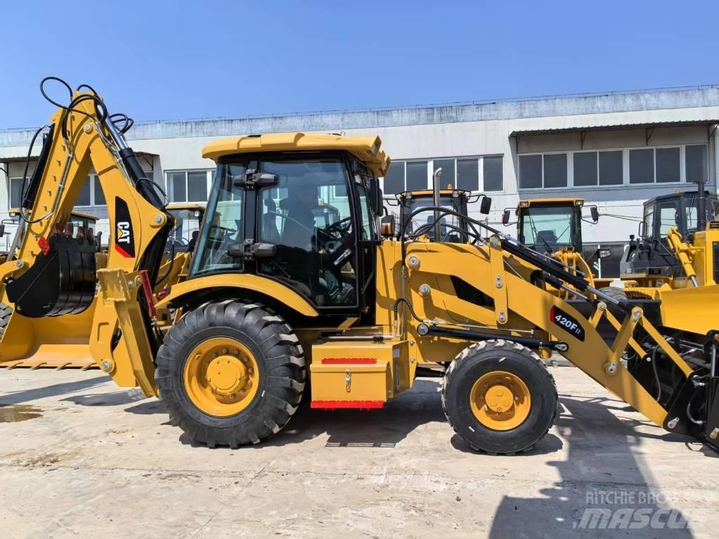 CAT 420 F Ekskavatoriniai krautuvai