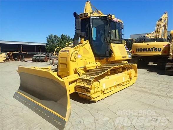 Komatsu D51EXi-24 Vikšriniai buldozeriai