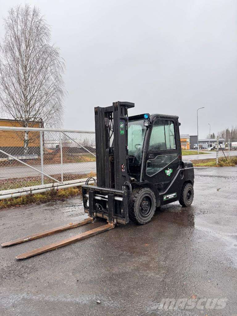 Toyota 02-8 FDF 30 Dyzeliniai krautuvai