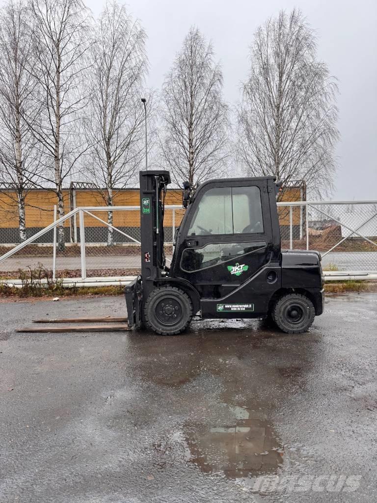 Toyota 02-8 FDF 30 Dyzeliniai krautuvai