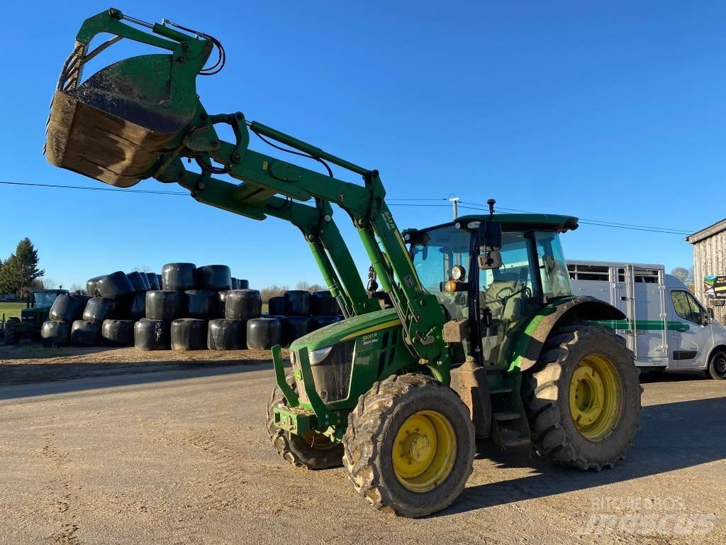 John Deere 5100R Traktoriai