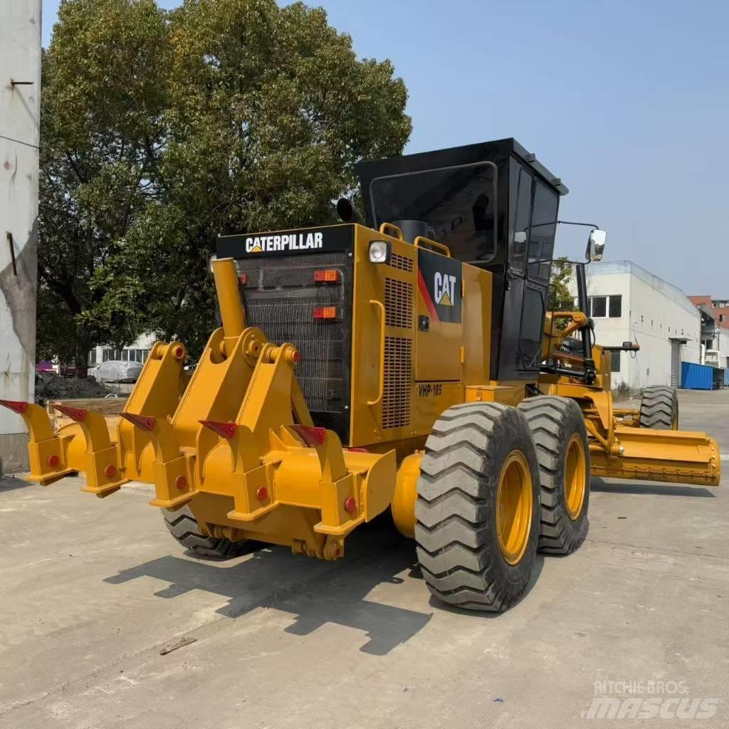 CAT 140 H Greideriai