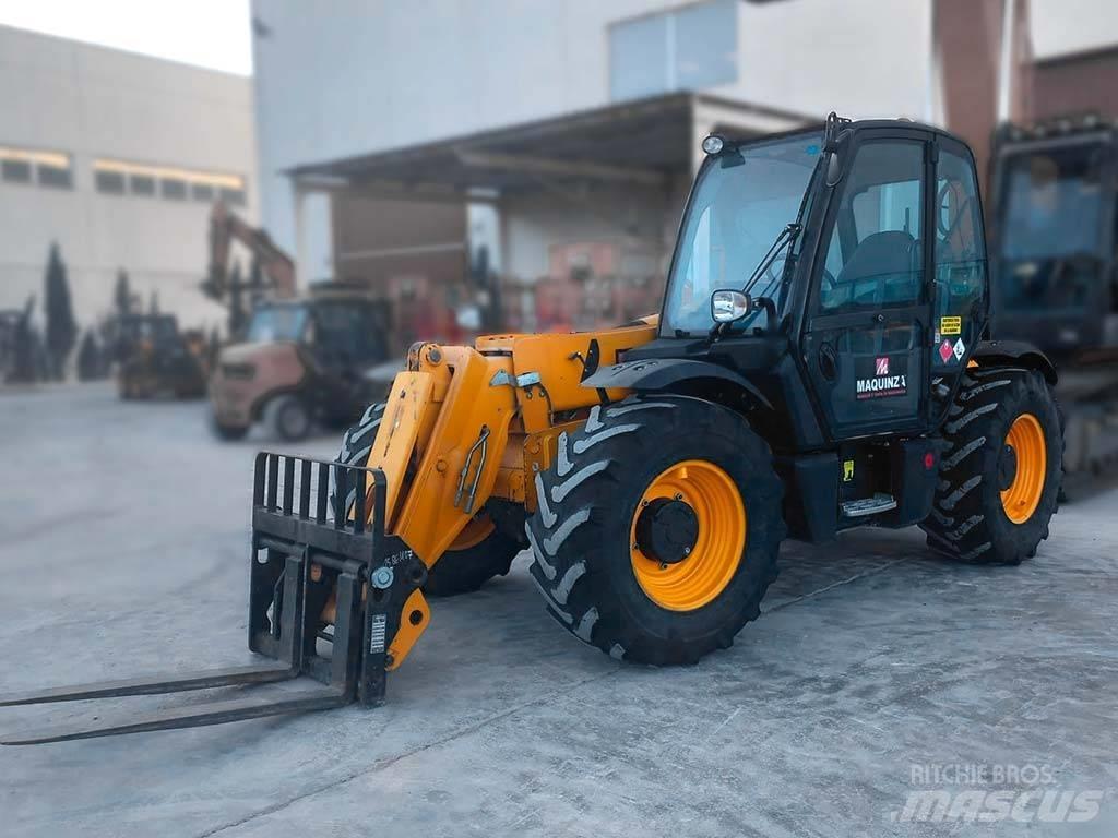 JCB 531-70 Teleskopiniai krautuvai žemės ūkiui