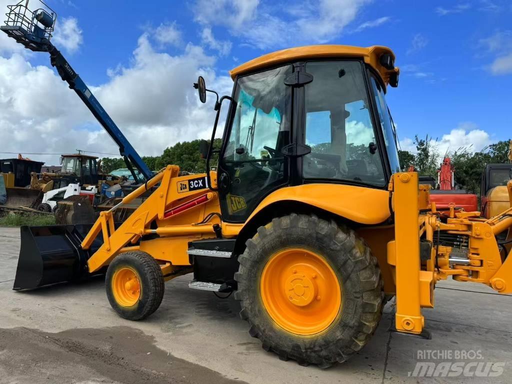 JCB 3 CX Ekskavatoriniai krautuvai
