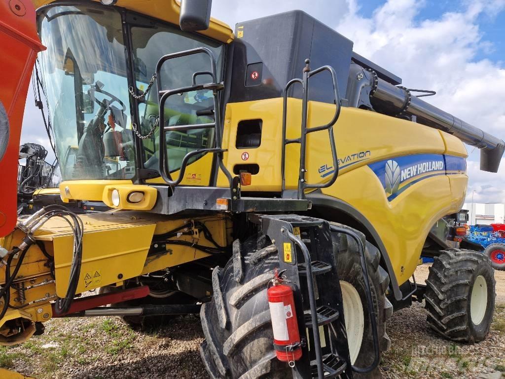 New Holland CX 8070 Derliaus nuėmimo kombainai