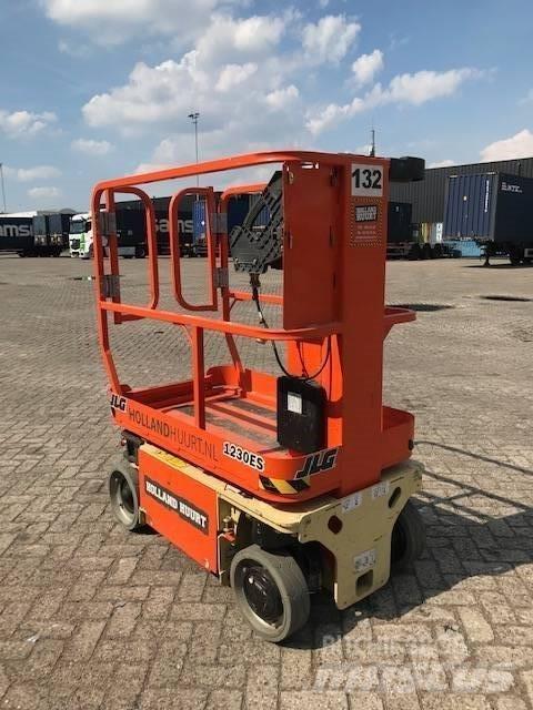 JLG 1230 ES Žirkliniai keltuvai