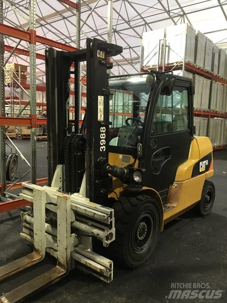 CAT DP 50 N Dyzeliniai krautuvai