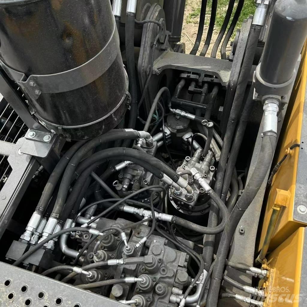 Volvo 480 Vikšriniai ekskavatoriai
