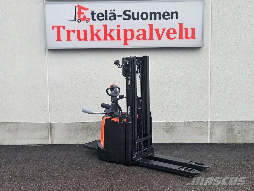 Toyota SPE120 L Savaeigiai rietuvai