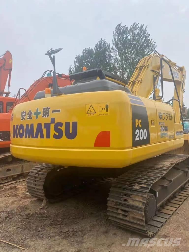 Komatsu pc200-8 Vikšriniai ekskavatoriai