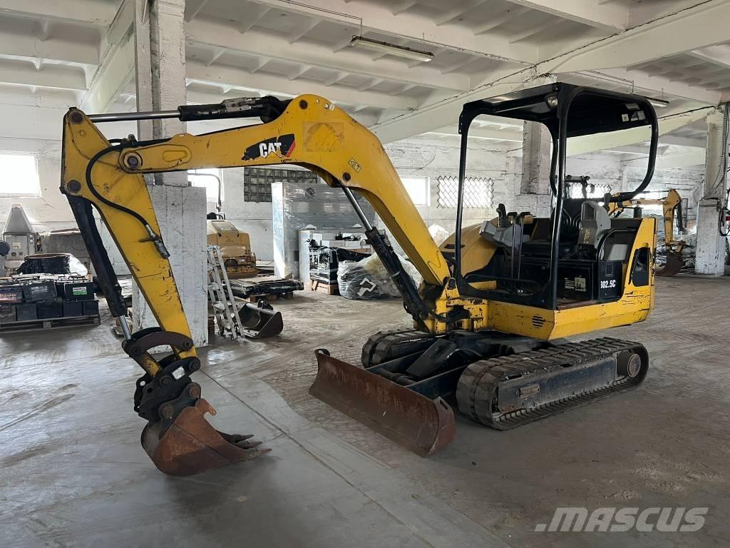 CAT 302.5 C Vikšriniai ekskavatoriai