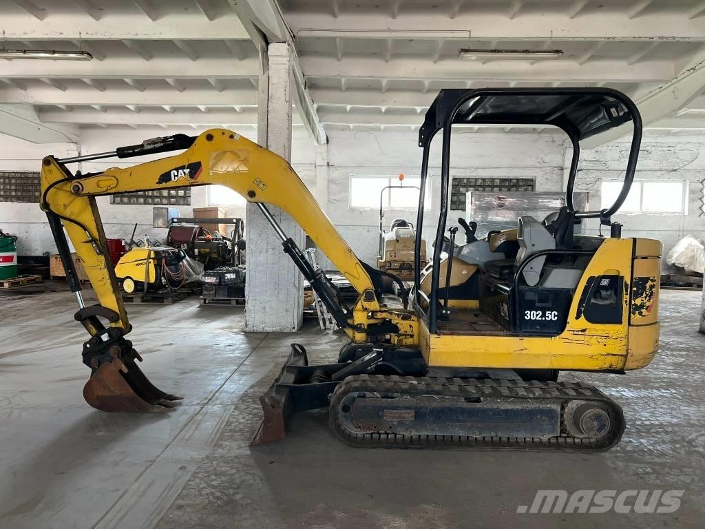 CAT 302.5 C Vikšriniai ekskavatoriai