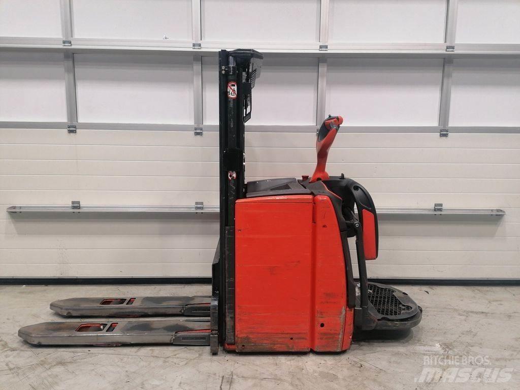 Linde L14AP Rankiniai vėžimėliai