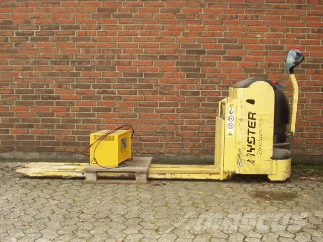 Hyster P 2.5 Mažų aukščių keltuvai