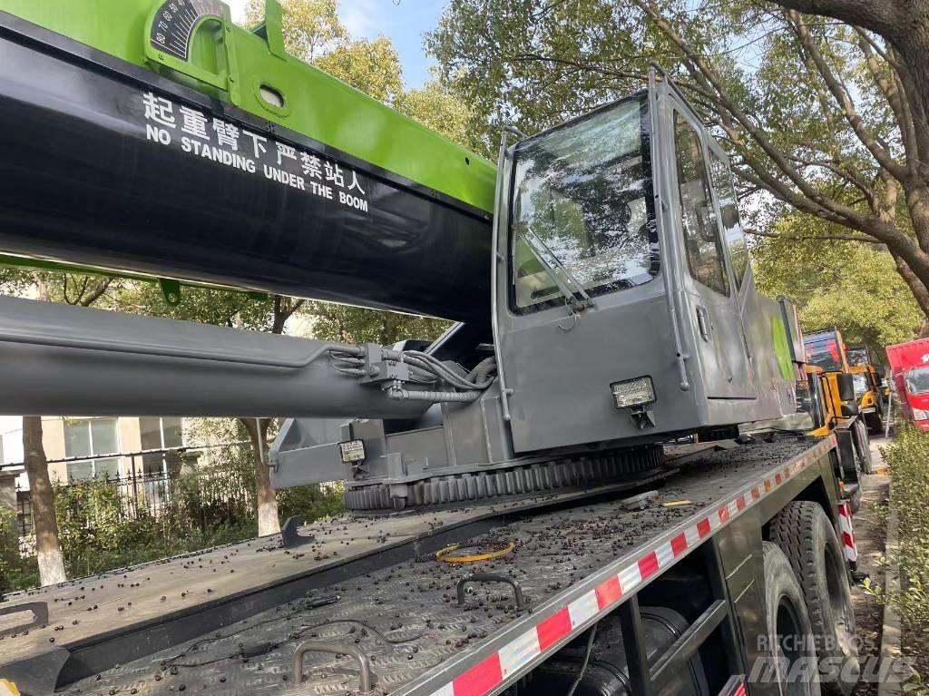 Zoomlion ZTC 700 V Visureigiai kranai