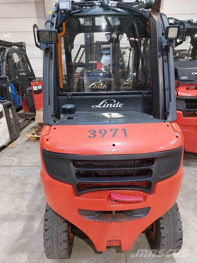 Linde H30D Dyzeliniai krautuvai