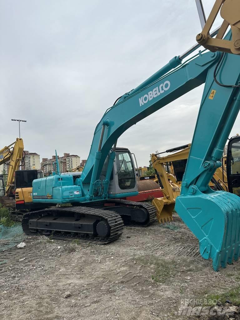Kobelco SK 200 Vikšriniai ekskavatoriai