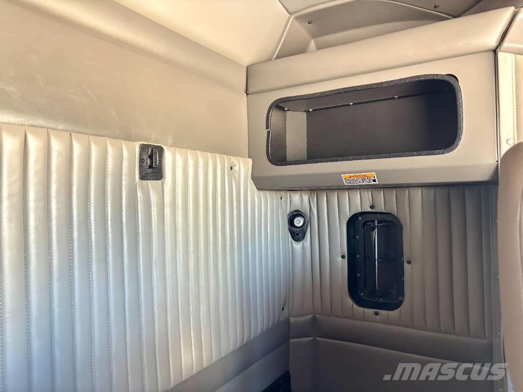 Kenworth T 800 Naudoti vilkikai