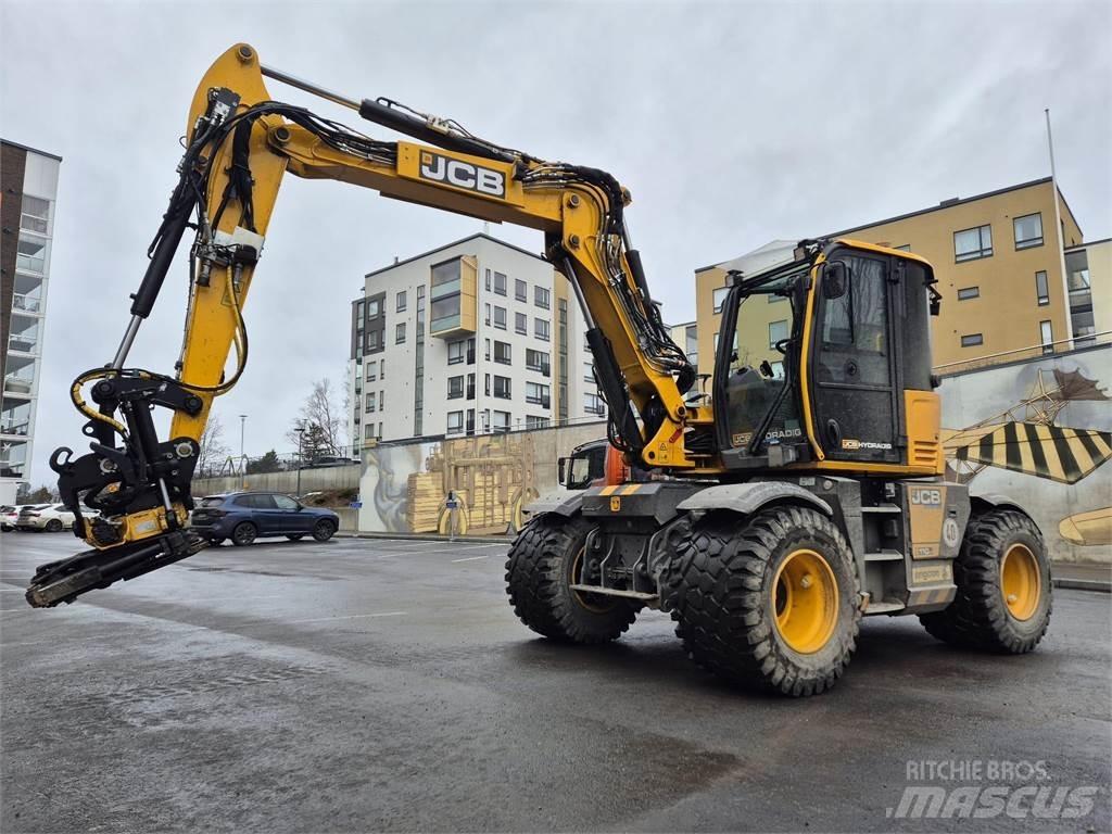 JCB Hydradig 110W Ratiniai ekskavatoriai