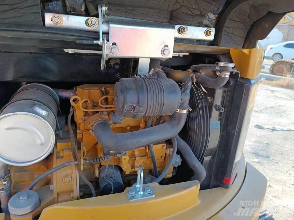 CAT 303 CR Mini ekskavatoriai < 7 t